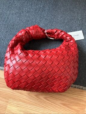Red Woven Shoulder Bag - Unbranded